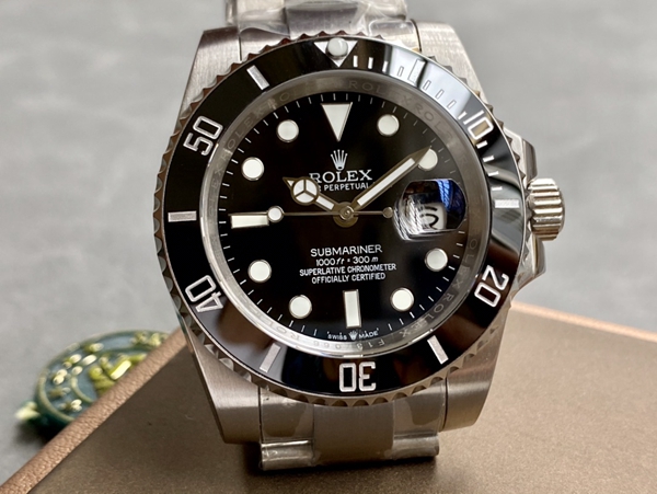 激安ロレックス背面デザイン